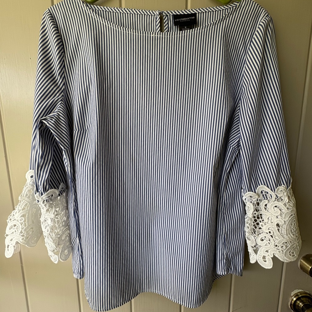 Liz Claiborne career - Blue and White Striped Women's Top with Lace Sleeves